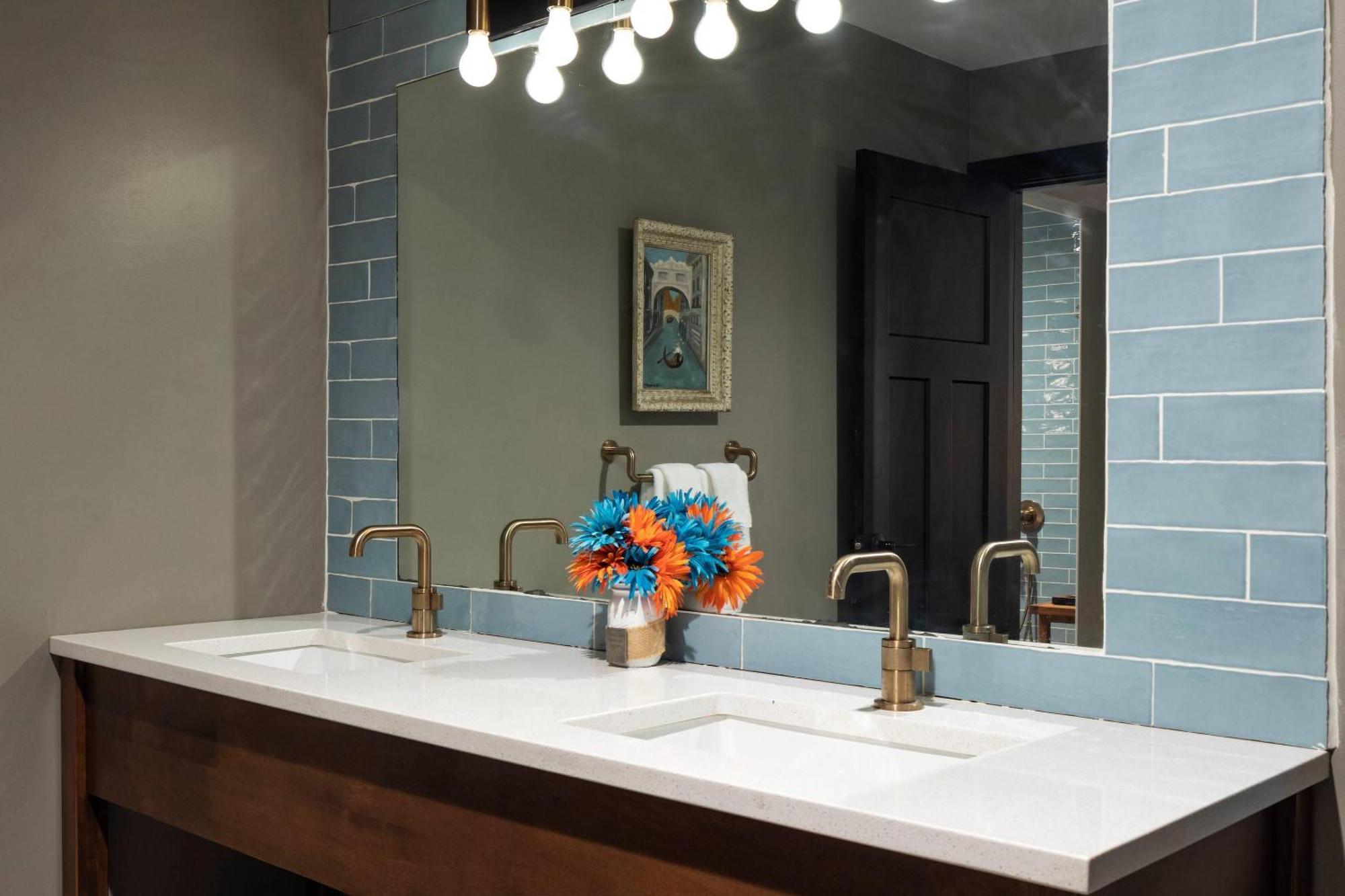 The Highlander Hotel, Ascend Hotel Collection Iowa City Luaran gambar